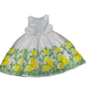 American Prince.Girls white formal dress size 6